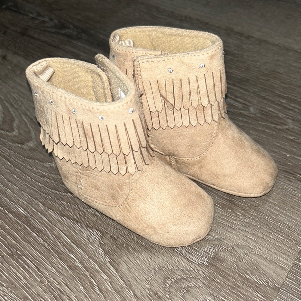 Baby fringe booties